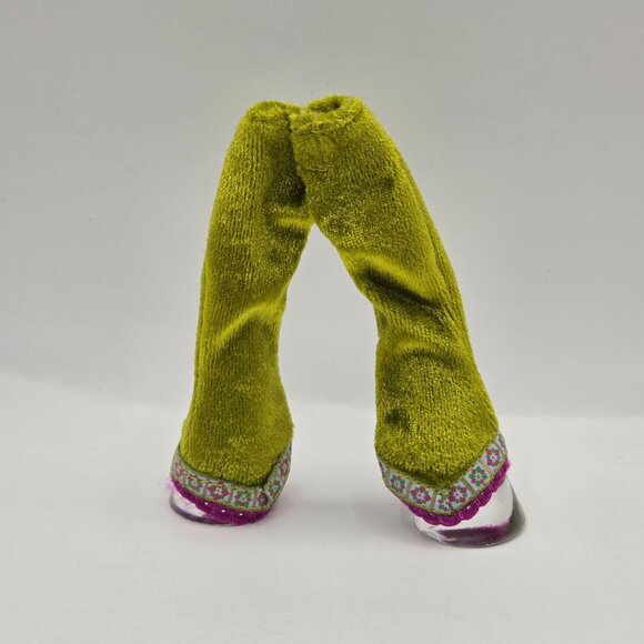 Bratz Doll Dynamite Dance Fashion Pack 2001 Green Velvet Pants MGA Collectible - Picture 3 of 4